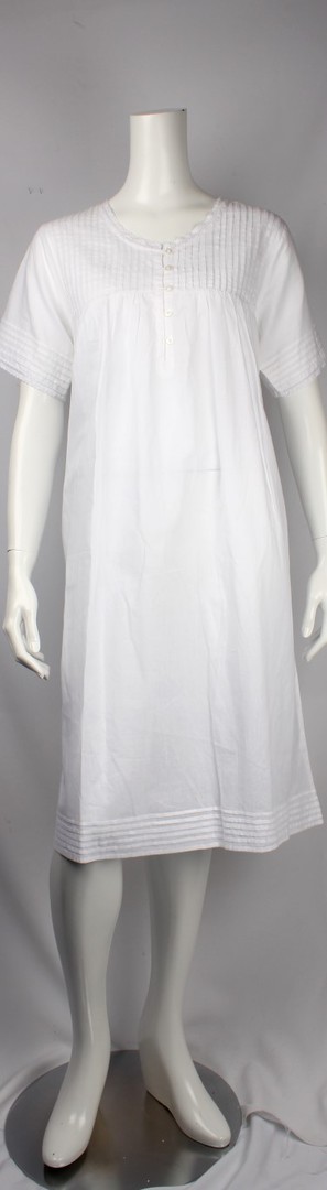 Cotton short sleeve w pintucks andlace trim  Style: AL/ND-255BLU image 0